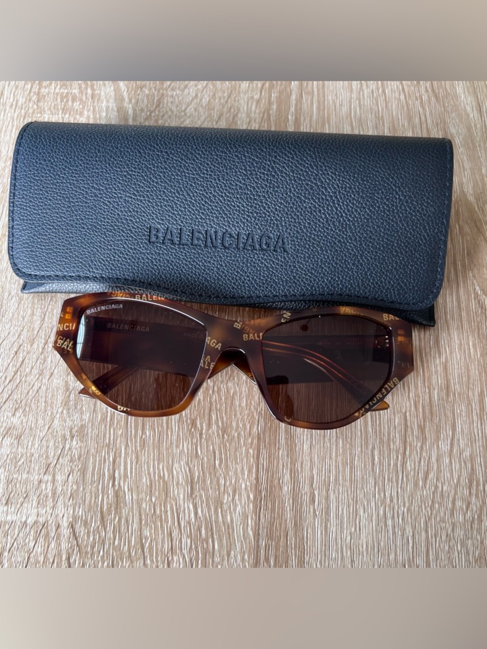 Balenciaga BB0097S Sunglasses - Picture 4 of 8